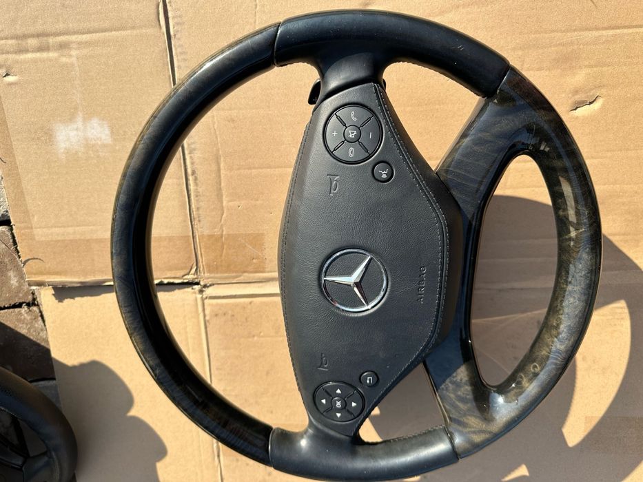 Руль дерево W221 S Class рест