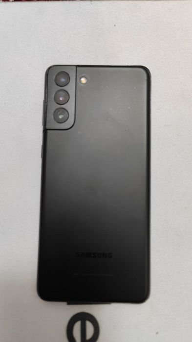 Samsung s 21 + kaeryiskiy 8/256 1 sim