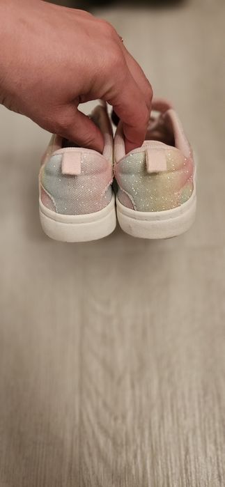 Tenisi H&M  marime 28