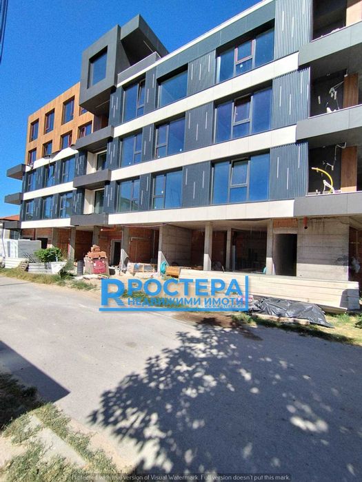 Район Боровец/Тристаен Апартамент с Гараж и Паркомясто!