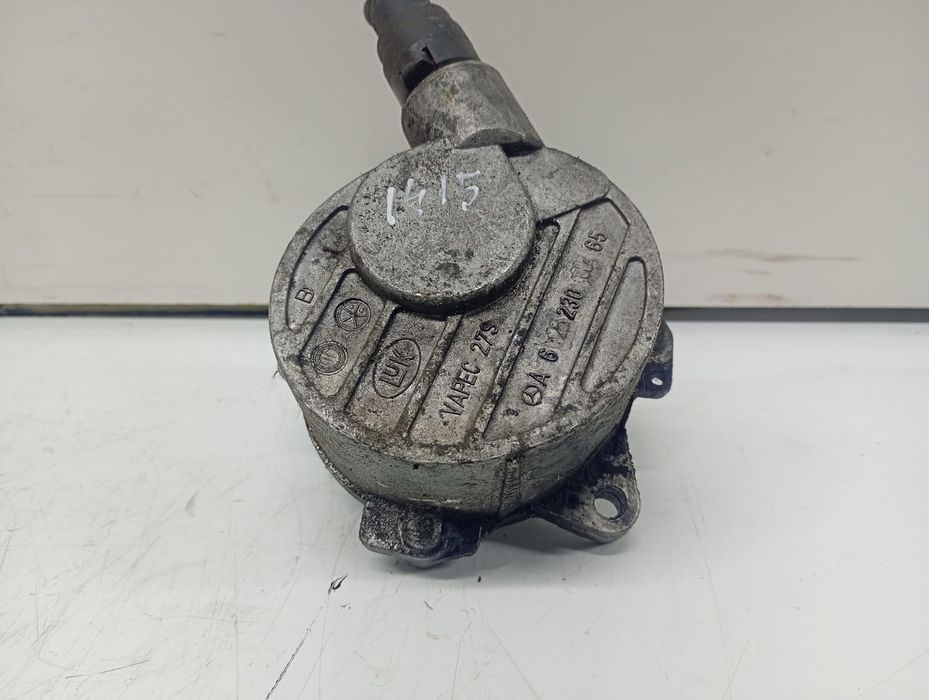 Pompa vacuum A6282300065 Mercedes Benz ML W164 (2005 - 2008) 4.0 CDI om629.912