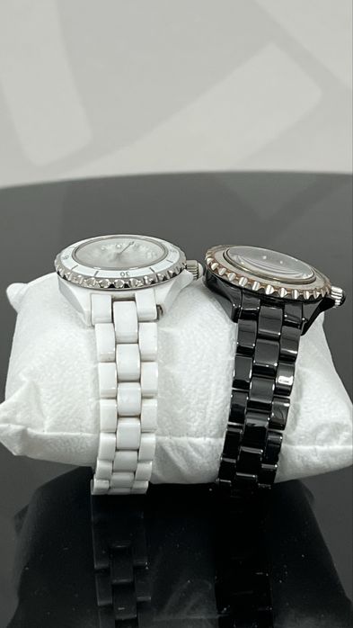 Продам женские часы Chanel