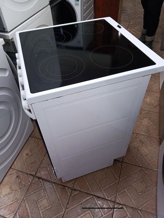 Свободно стояща печка с керамичен плот Voss Electrolux 2годиниГаранция