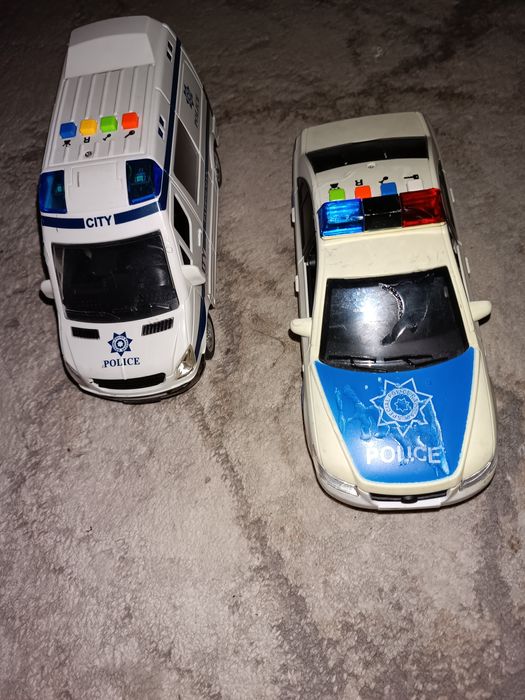 машинки разные... И костюмы