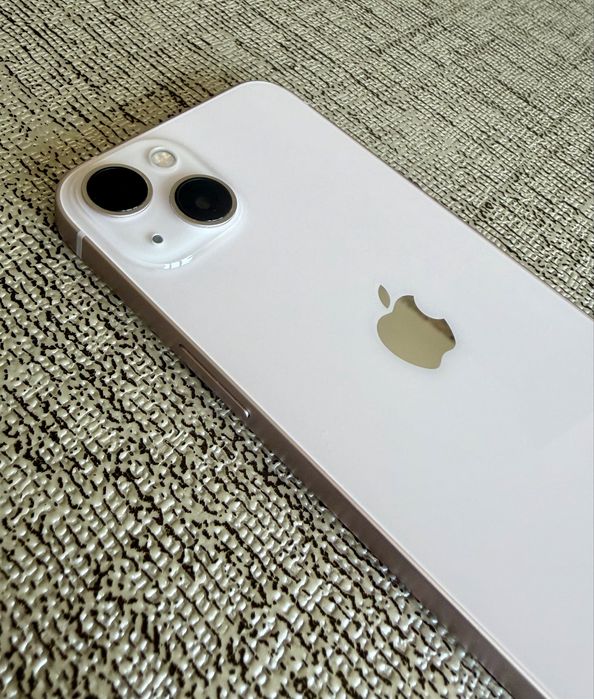 iPhone 13 (128 GB) - без забележки