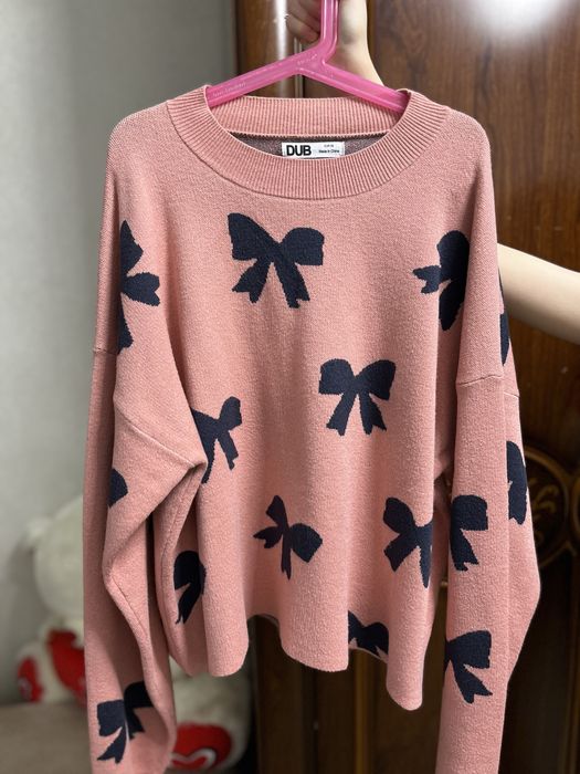 Теплая кофта с бантиками
