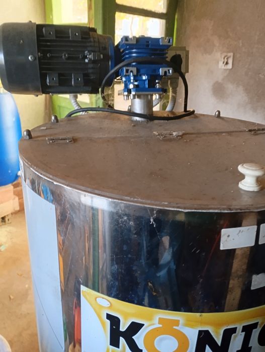 Пчеларско оборудване , машина за инвентиран сироп, eл. нож, вана