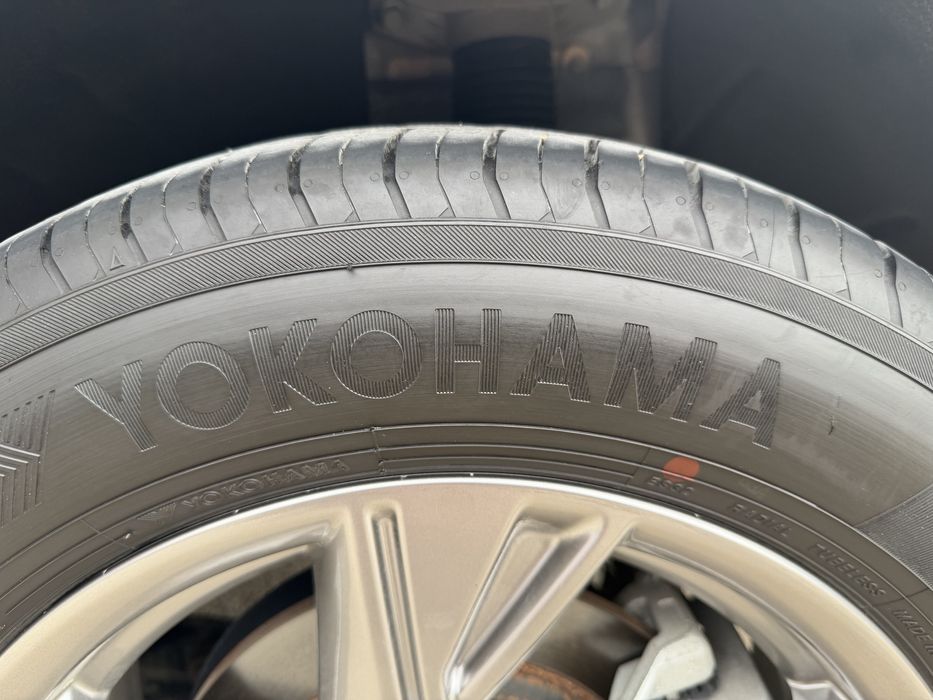 Продается Диск с покрышкой 215/60/R16
