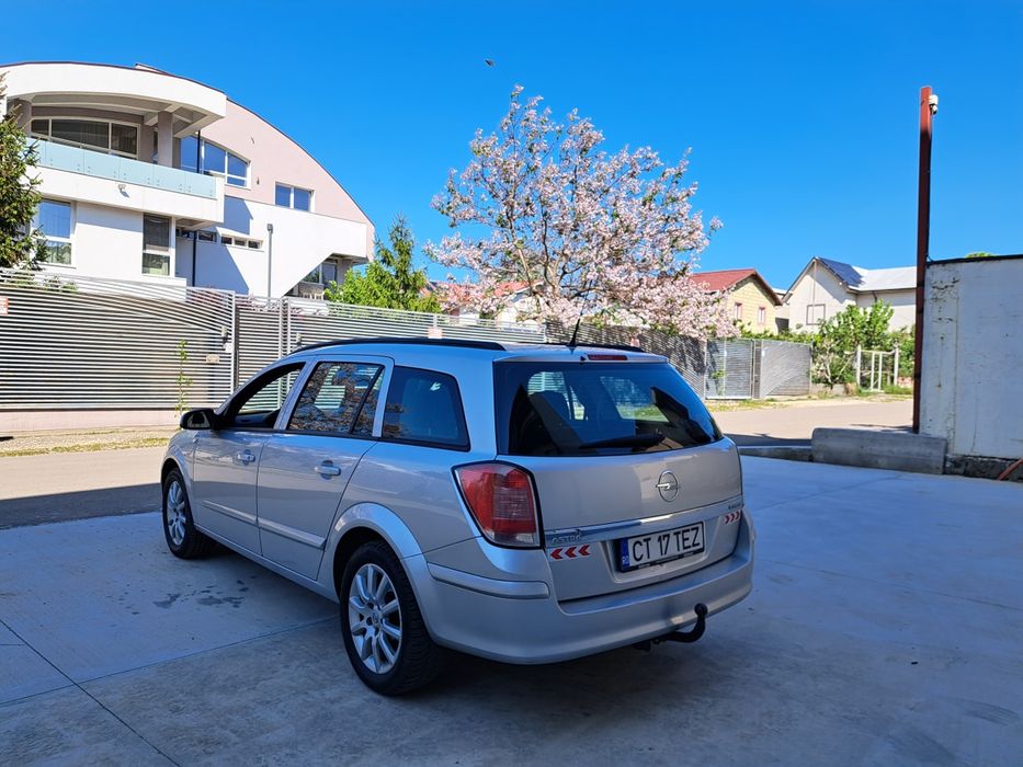 Vand opel astra h An 2007 stare suberba de funtionare