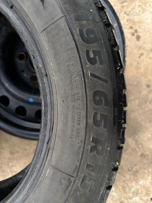 Балон 195/65/15 .