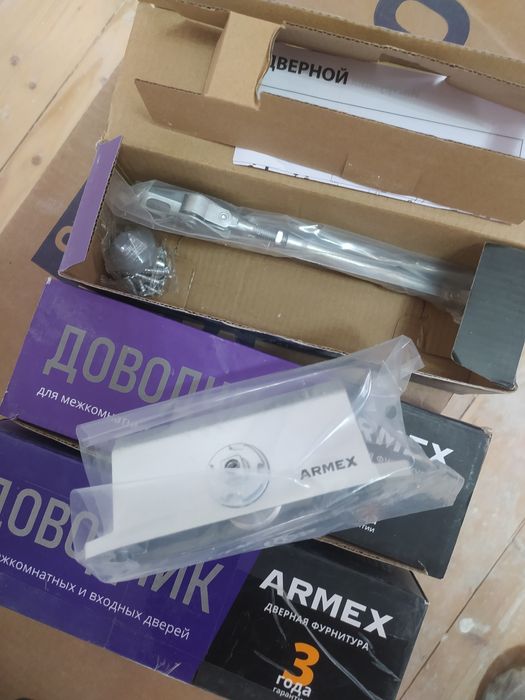 Доводчик для двери