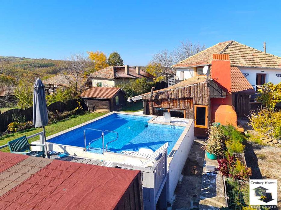 Продава се Къща в с. Моравица, Област Търговище - 300 кв.м за 817 €/кв.м - Снимка #17