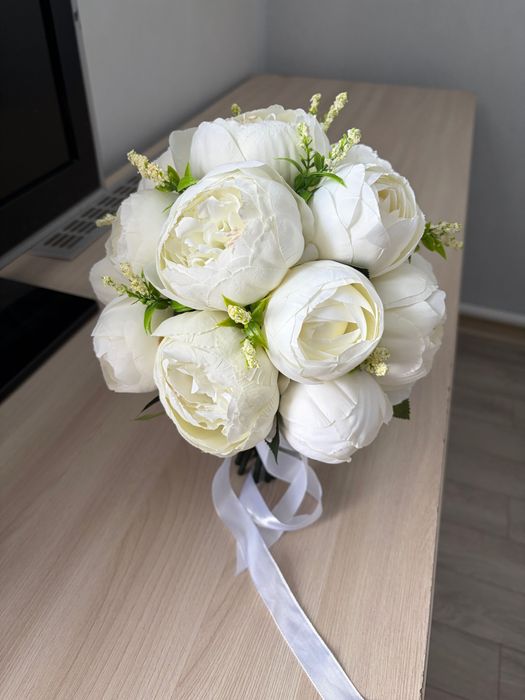 Букет свадебный, фата, шкатулка