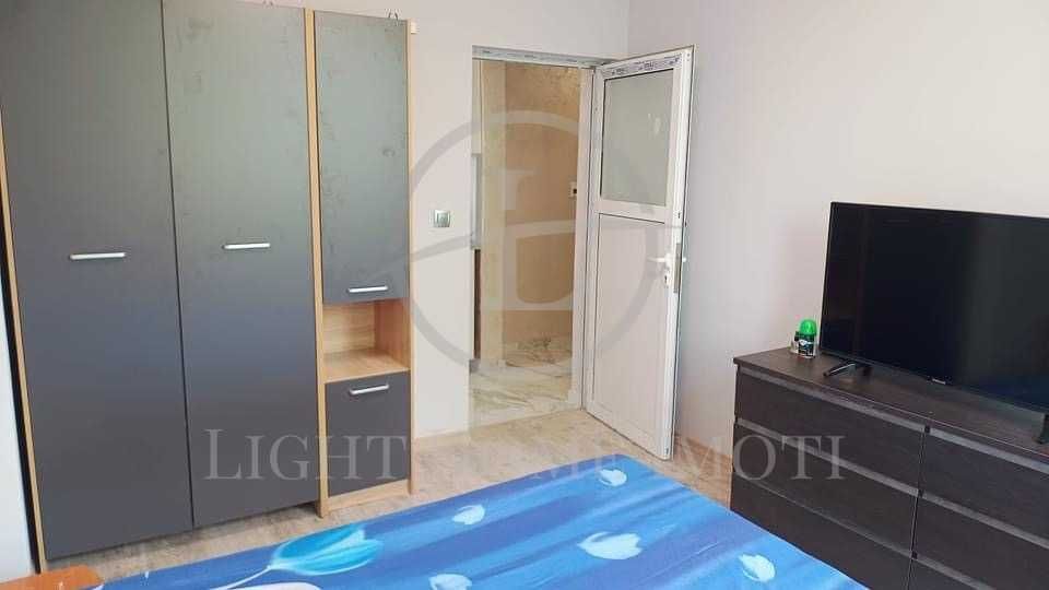 Продава се Двустаен апартамент в Пловдив, Изгрев - 45 кв.м за 1489 €/кв.м - Снимка #1