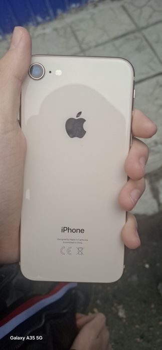 Продам iphone 8 /64гб