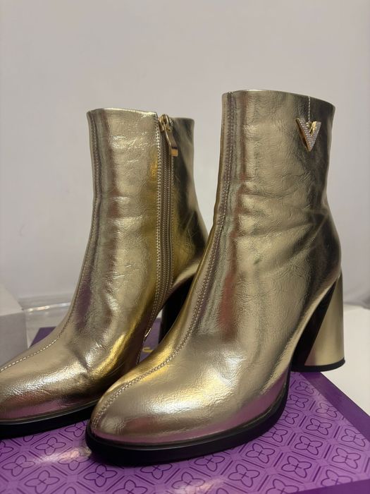 Срочно продам обувь