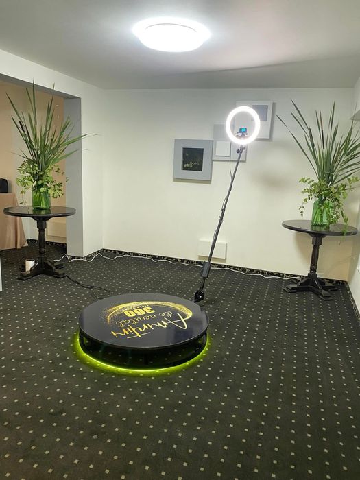 Experiență Premium: Cabină Foto & 360 Video Booth