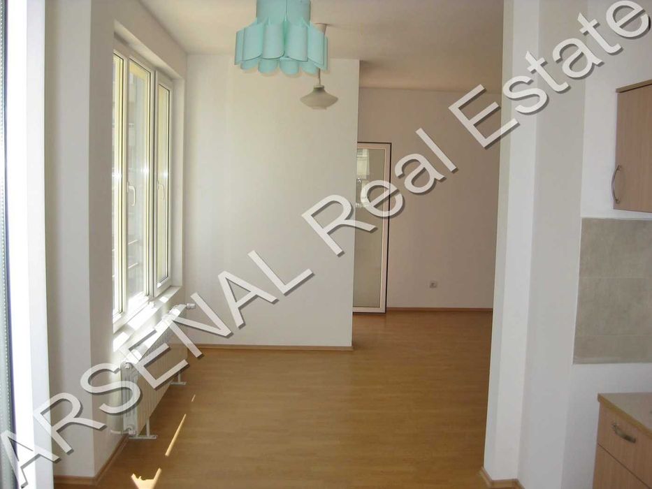 Дава се под наем Тристаен апартамент в София, Младост 1 - 108 кв.м за 750 € - Снимка #2