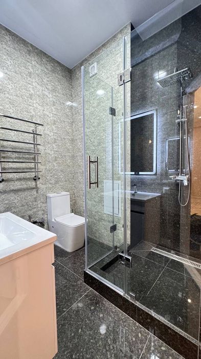 Шота Руставели 52m2 Новостройка 2/2/10 мебель и Техника вся Квартира