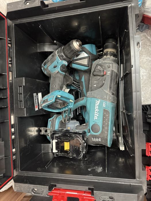 Продам набор инструментов электрика