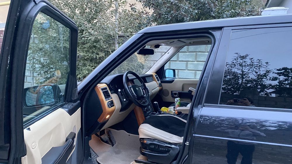 Range Rover 4.4 обём