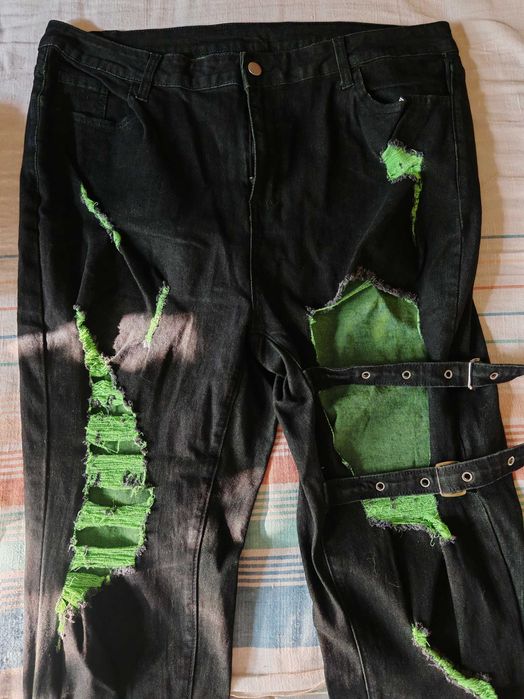 Нови дамски дънки, пънк стил