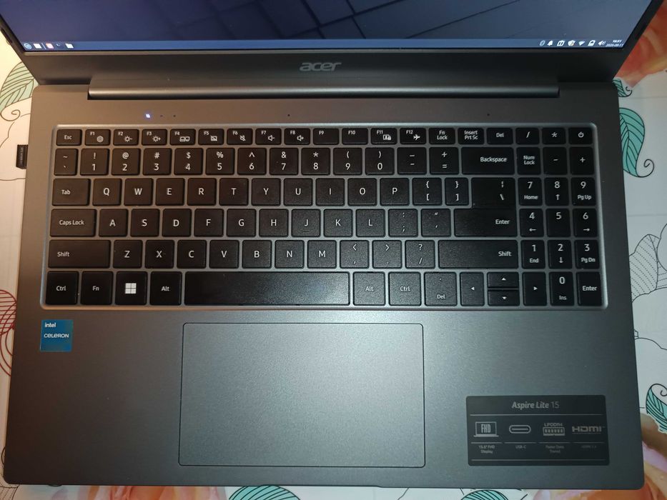 Laptop Acer Aspire Lite 15