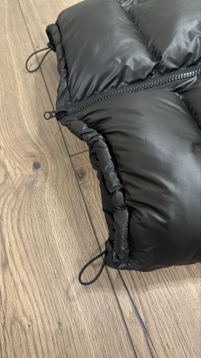 Черная зимняя куртка