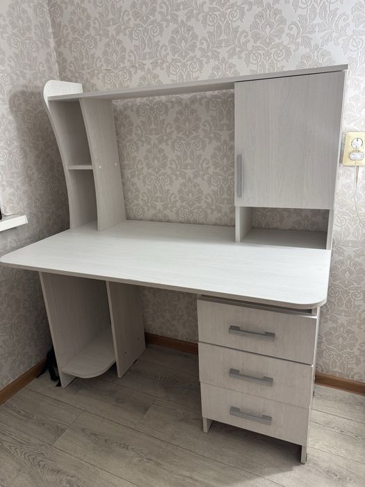 Столик(журнальный)