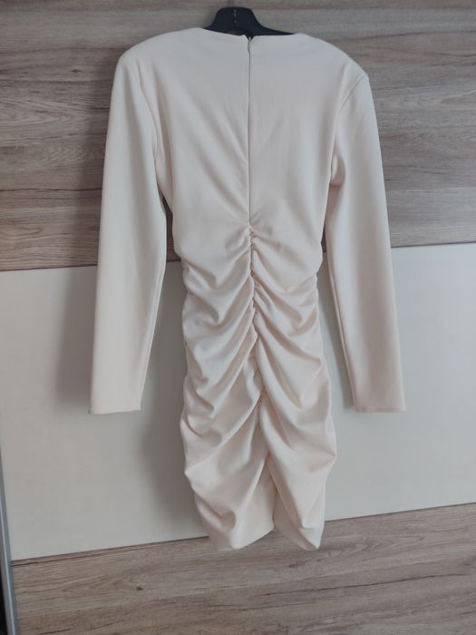 Бяла къса рокля Zara