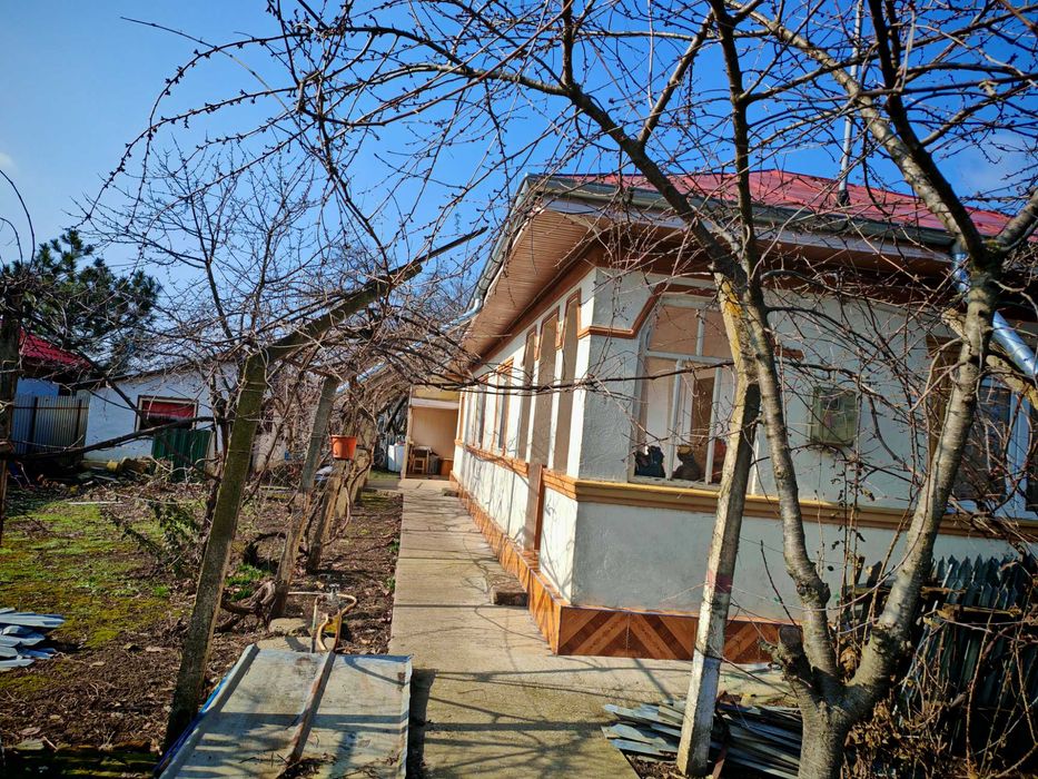 Vanzare casa Galatui