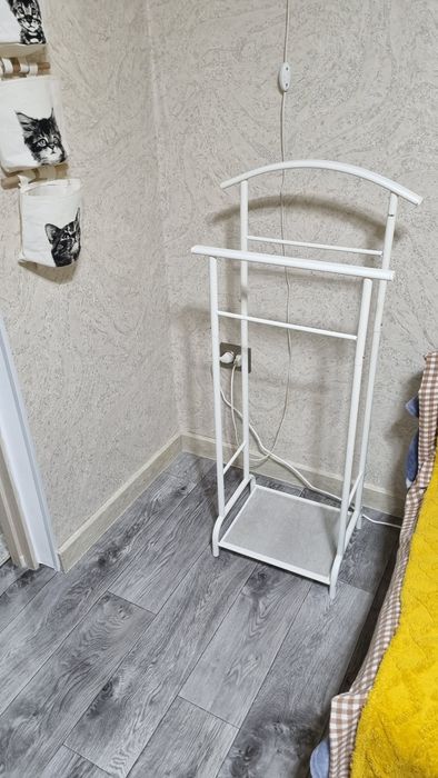Продам. Вешалка напольная, НОВАЯ