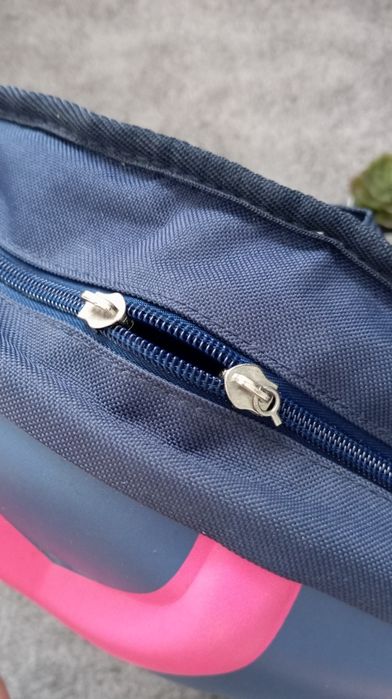 Ghiozdan cu fotbal pt copii•albastru închis și roz