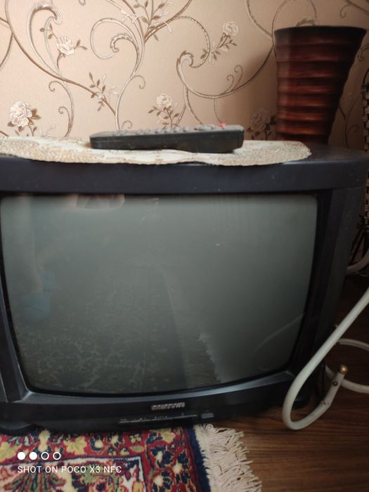 Продам телевизор