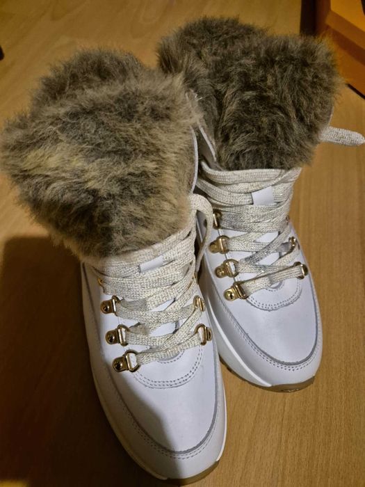 Зимни дамски обувки Togoshi 37