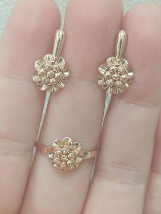 Золотой комплект 585 пробы золота