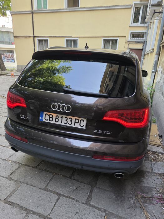 Audi q7 4.2d s- line