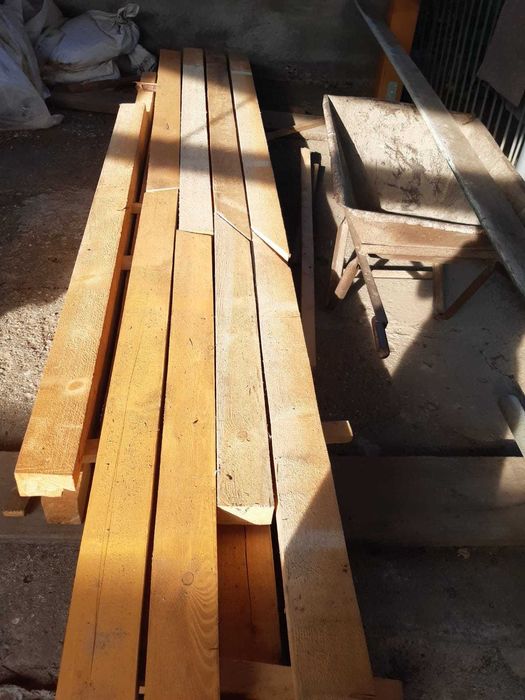 Caferi si grinzi de lemn