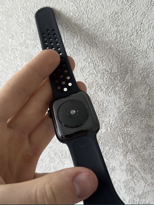 Apple watch se nike