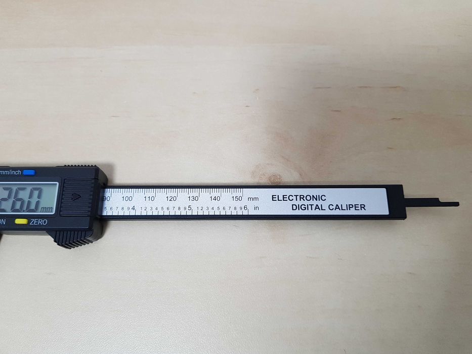 Дигитален шублер  (0 - 150 mm)