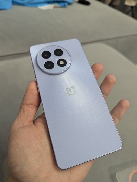 Oneplus Ace 5 pro / 13R