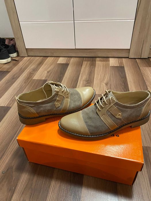 Pantofi de piele naturala marimea 38