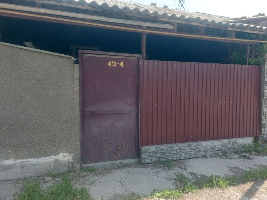 Продаётся ч/д  из 3х комнат . Участок 3 сотки