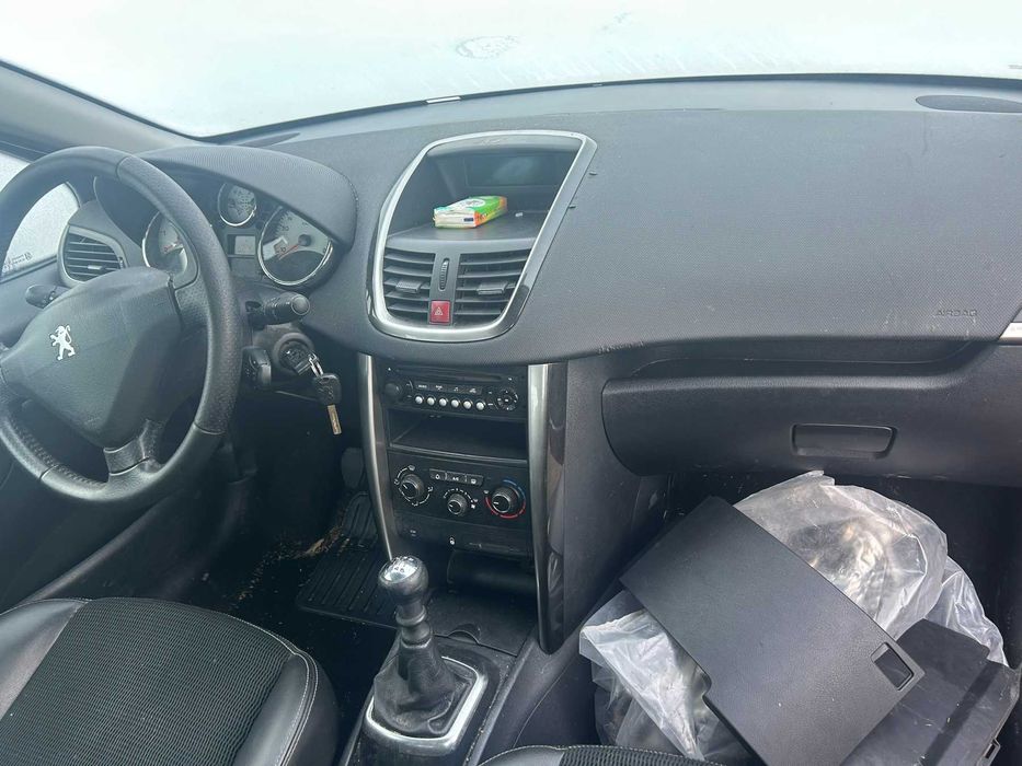 Peugeot 207 SW 1.6 HDI / Пежо 207 комби 2012 година на части