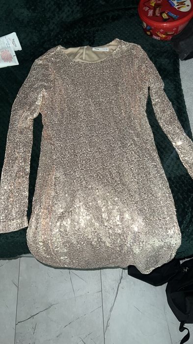 Рокля xs Sinsay в отлично състояние.