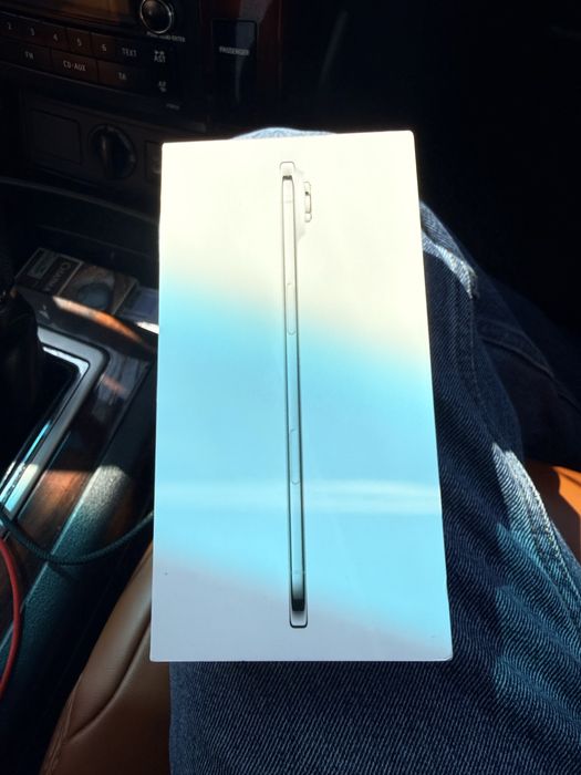 iPhone Air 256GB белый новый с гарантей