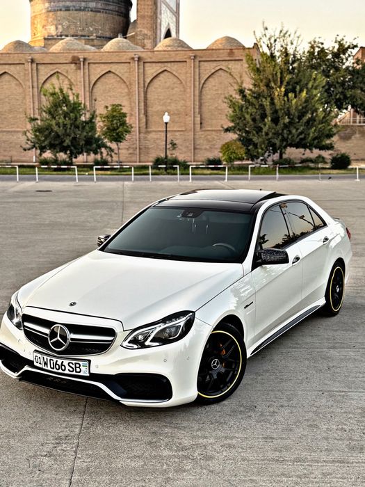 Mercedes-benz W212  E350 sotiladi