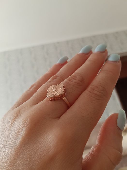 Срочно продам золотое кольцо