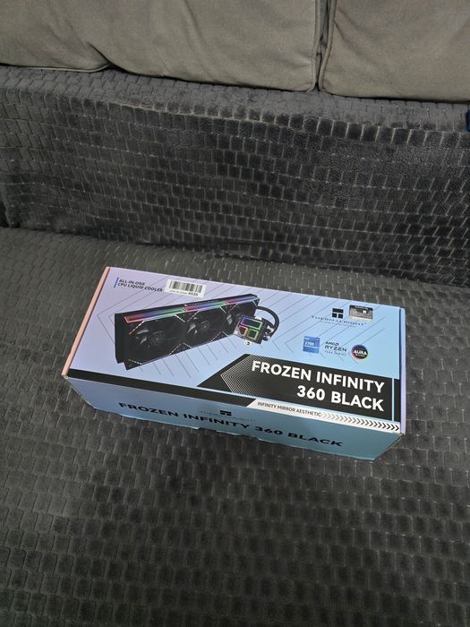 Cooler Thermalright Frozen Infinity 360 mm