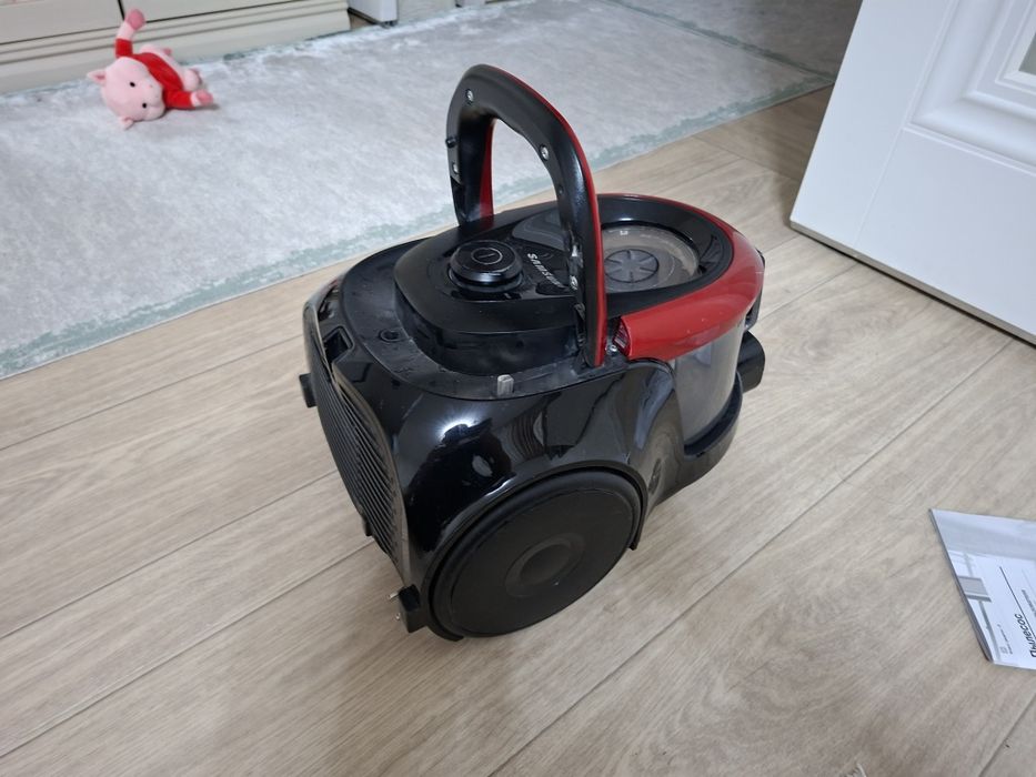 Продам пылесос самсунг SC18M21